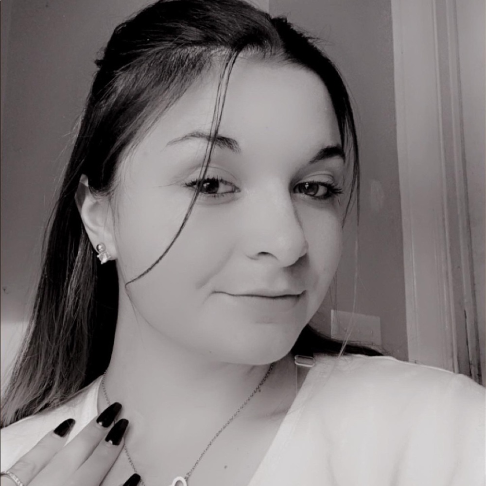 Meet your Posher, Jasmine